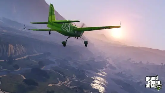 This contains a gameplay image of the game: Screenshot of Grand Theft Auto V