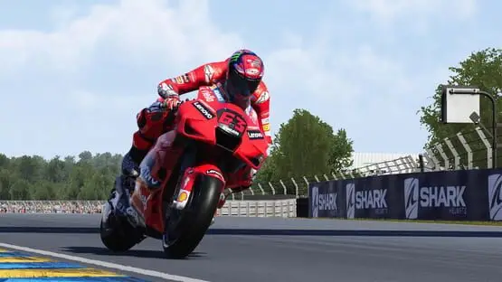 Esto contiene una imagen de juego de: Captura de pantalla de MotoGP 22
